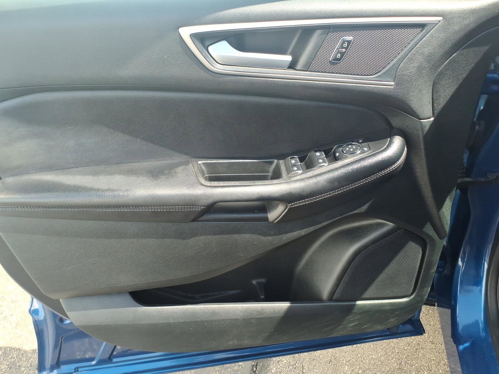 Certified 2023 Ford Edge SEL w/ Convenience Package AWD/4WD image 11