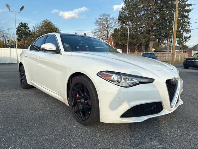 Used 2019 Alfa Romeo Giulia AWD image 36