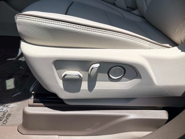 New 2026 GMC Yukon XL Denali w/ Denali Reserve Package AWD/4WD image 19