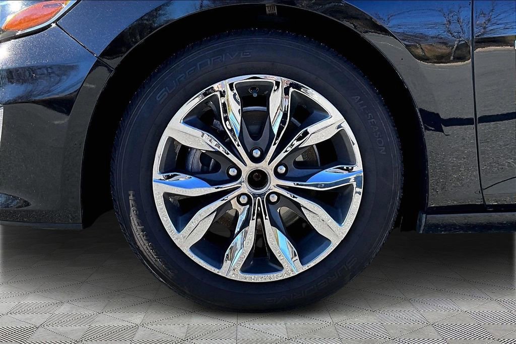 Used 2023 Chevrolet Malibu LT image 30