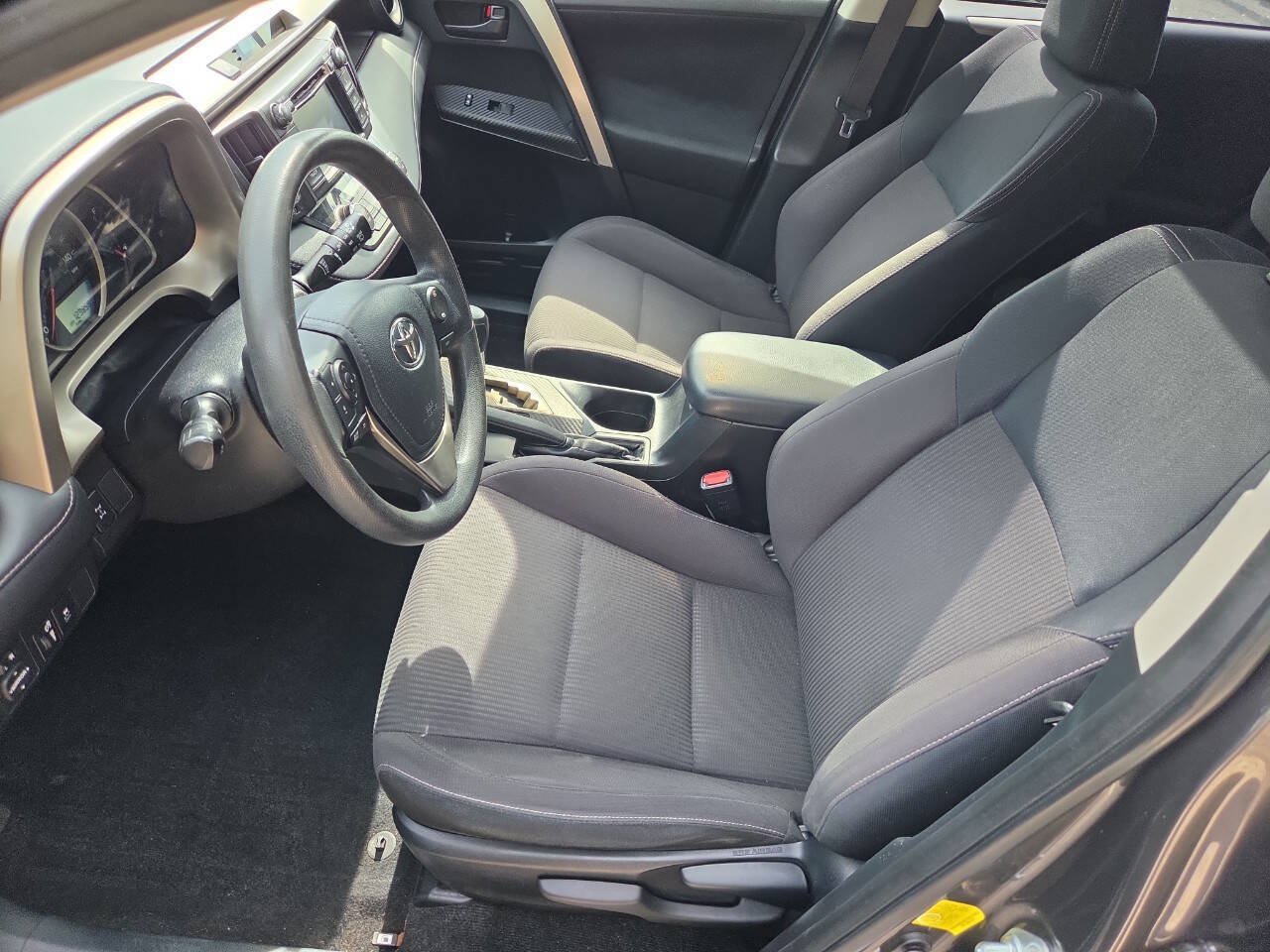 Used 2013 Toyota RAV4 XLE AWD/4WD image 12