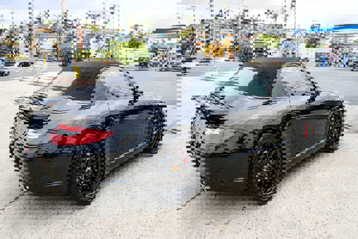 Used 2009 Porsche 911 Carrera S w/ PWR Seat Pkg RWD image 6