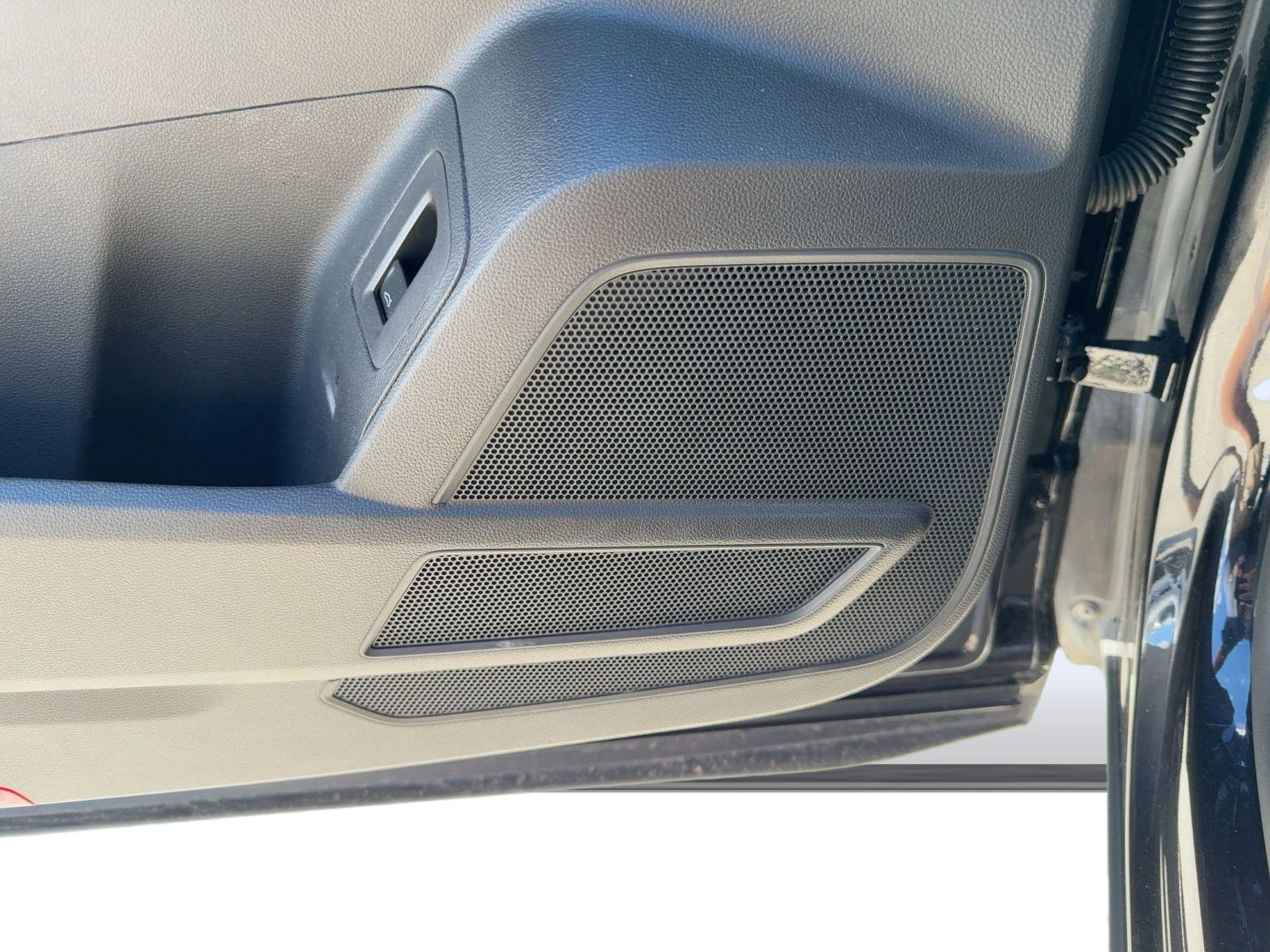 Used 2023 Volkswagen Atlas Cross Sport SEL R-Line image 22