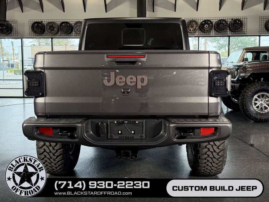 Used 2023 Jeep Gladiator Rubicon w/ Trailer Tow Package AWD/4WD image 11