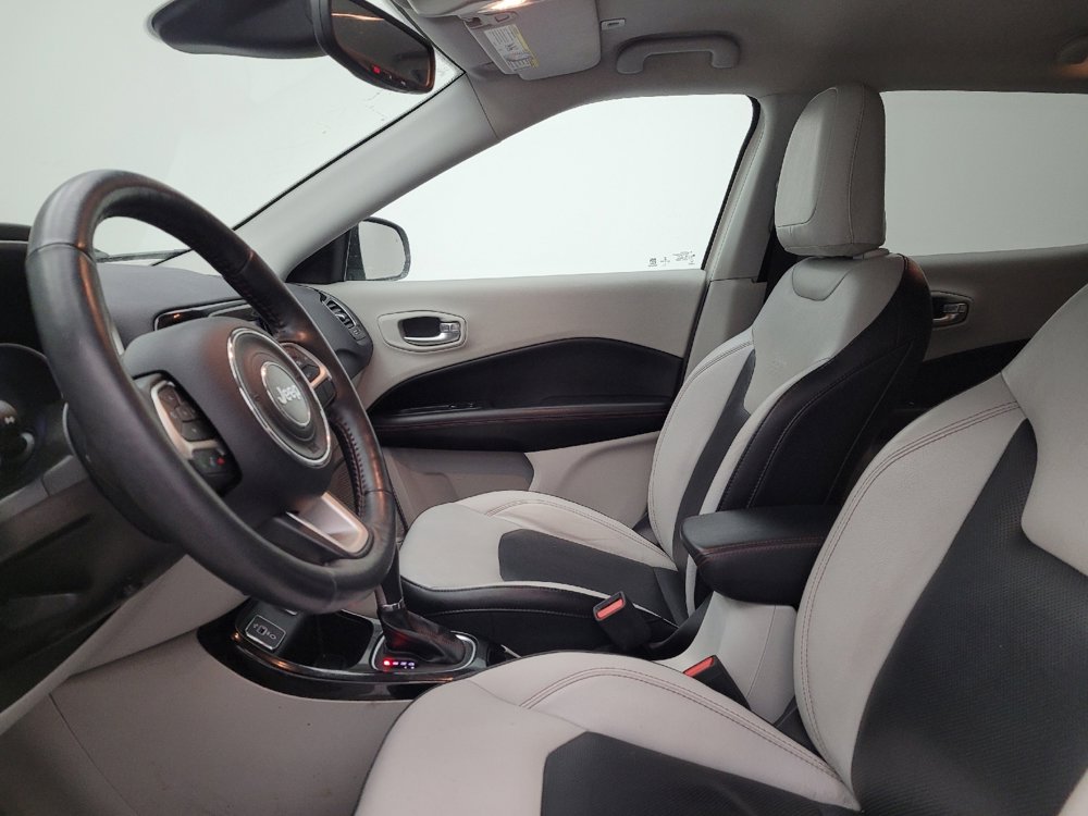 Used 2018 Jeep Compass Limited w/ Navigation Group image 17