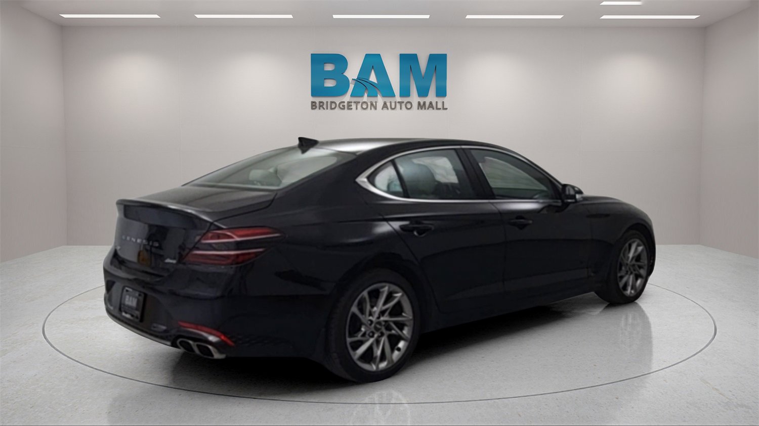 Used 2022 Genesis G70 2.0T image 6