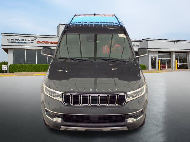 Used 2023 Jeep Wagoneer Series II AWD/4WD image 2