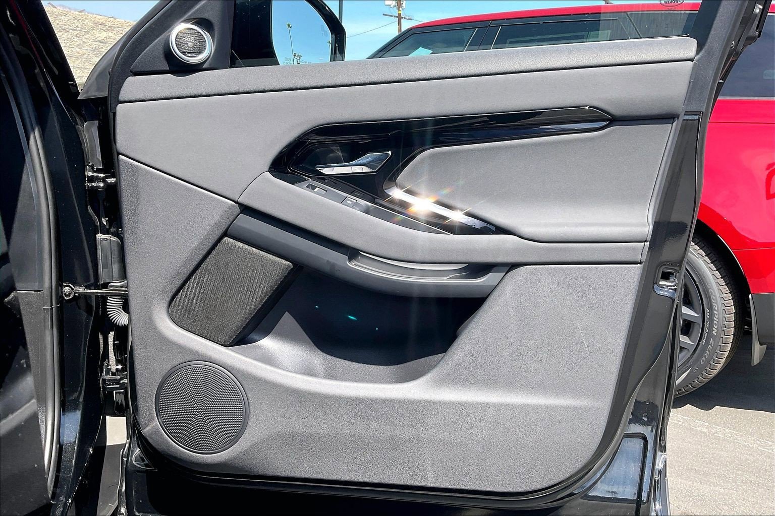 Used 2026 Land Rover Range Rover Evoque S image 20