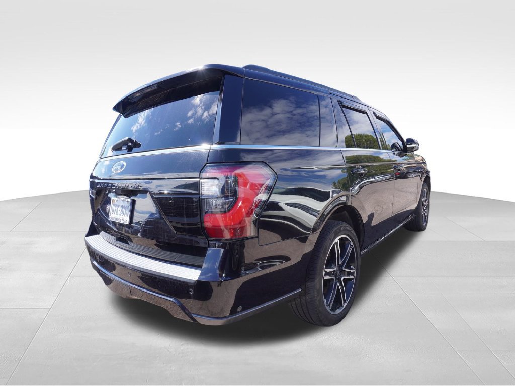 Used 2021 Ford Expedition Limited AWD/4WD image 3