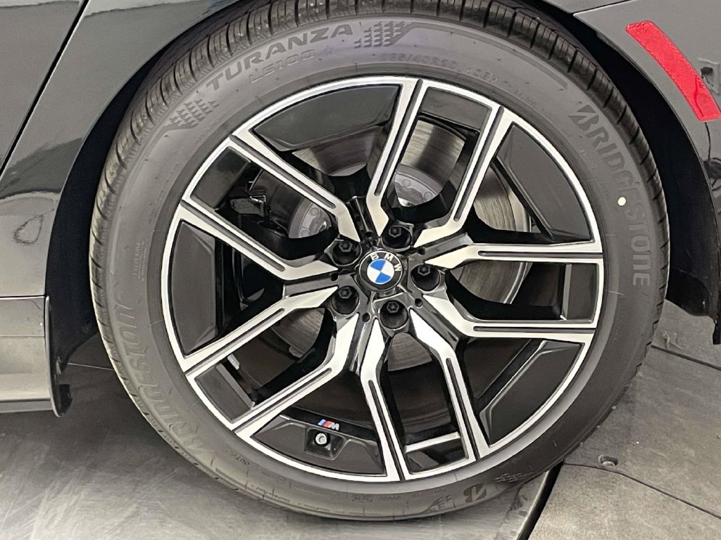 New 2026 BMW i7 xDrive60 AWD/4WD image 12