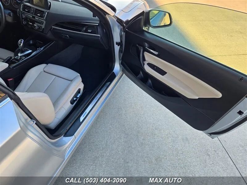 Used 2017 BMW 230i Coupe image 17