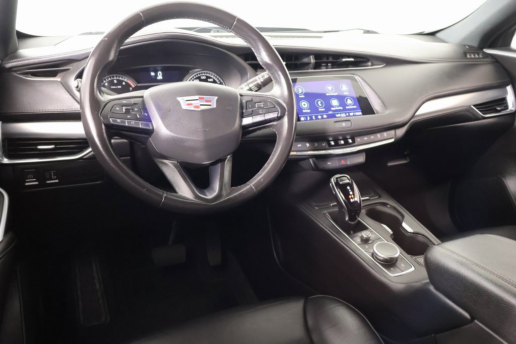 Used 2022 Cadillac XT4 Premium Luxury w/ Safety Alert Package image 2