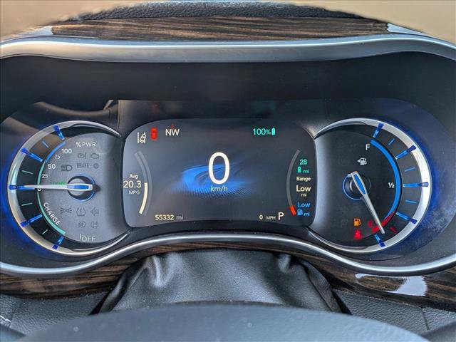 Used 2021 Chrysler Pacifica Limited w/ Premium & Safety Sphere Group FWD image 10