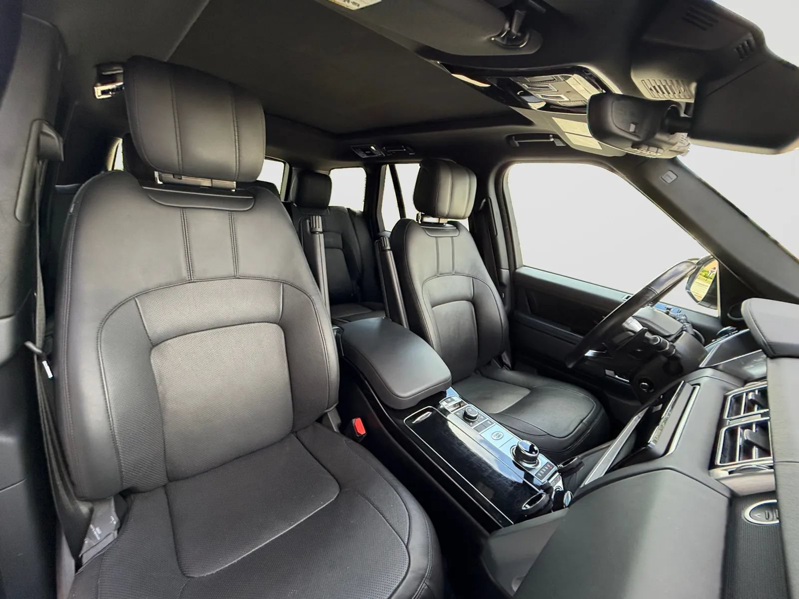 Used 2018 Land Rover Range Rover Supercharged AWD/4WD image 21