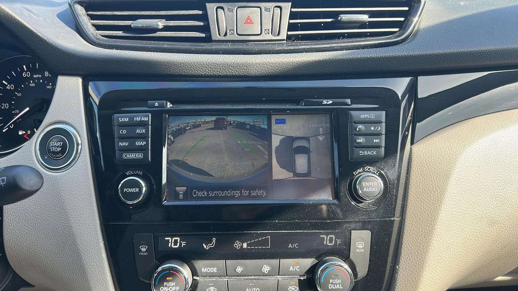 Used 2018 Nissan Rogue Sport SV w/ SV Technology Package image 26