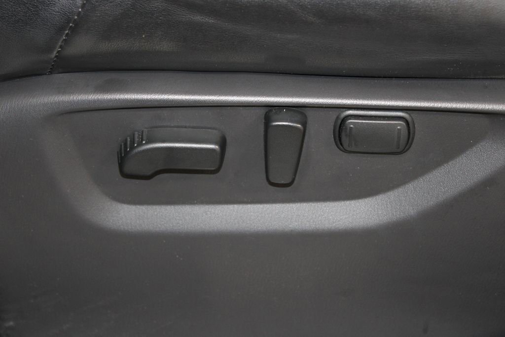 Used 2024 Nissan Armada Platinum w/ Captain's Chairs Package image 20