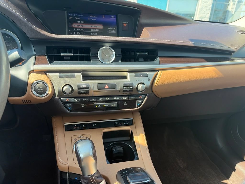Used 2018 Lexus ES 350 w/ Navigation System Package FWD image 35