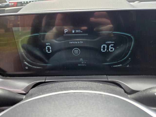 Used 2025 Kia Telluride S AWD/4WD image 33
