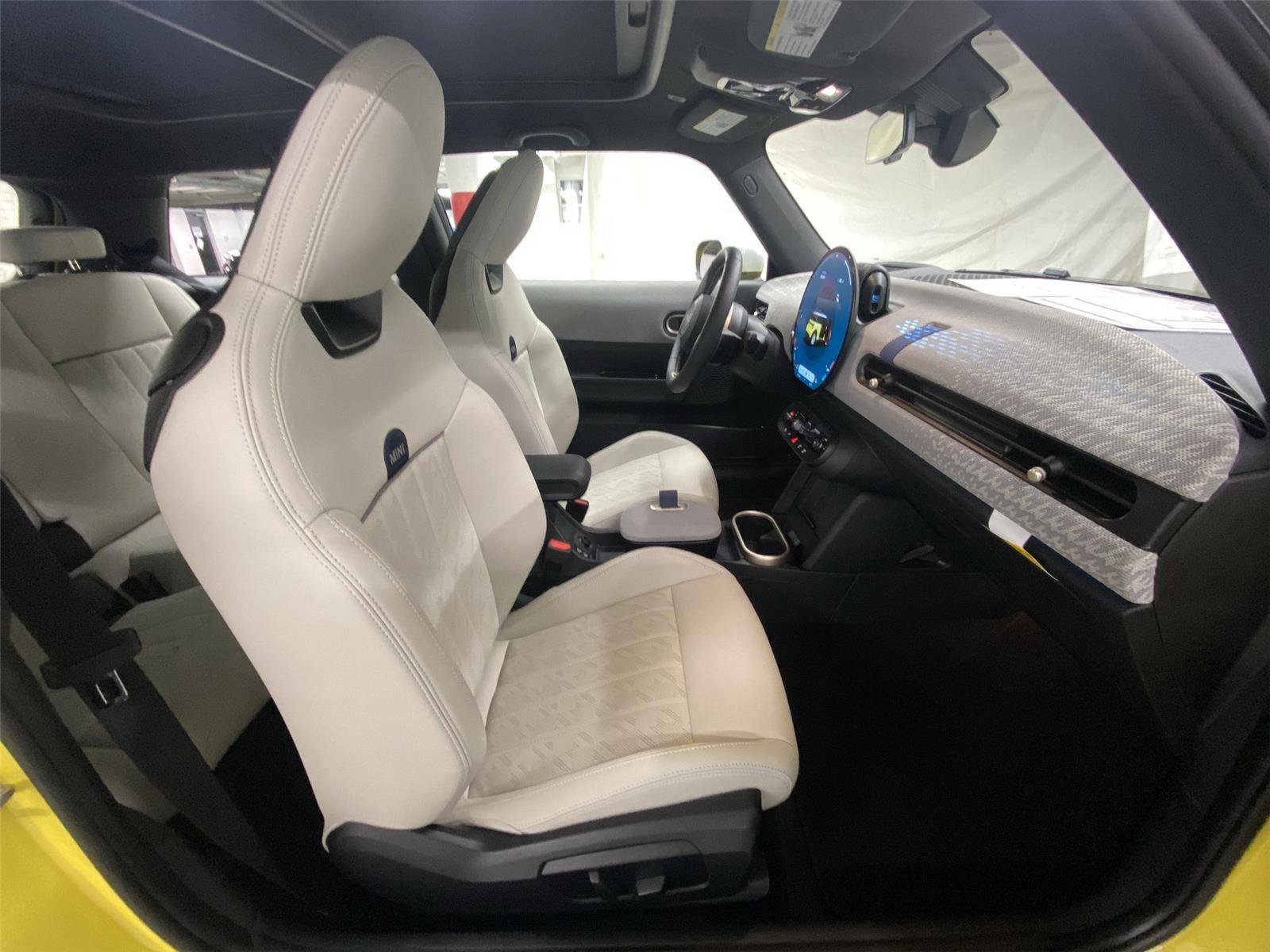 Certified 2025 MINI Cooper S image 30