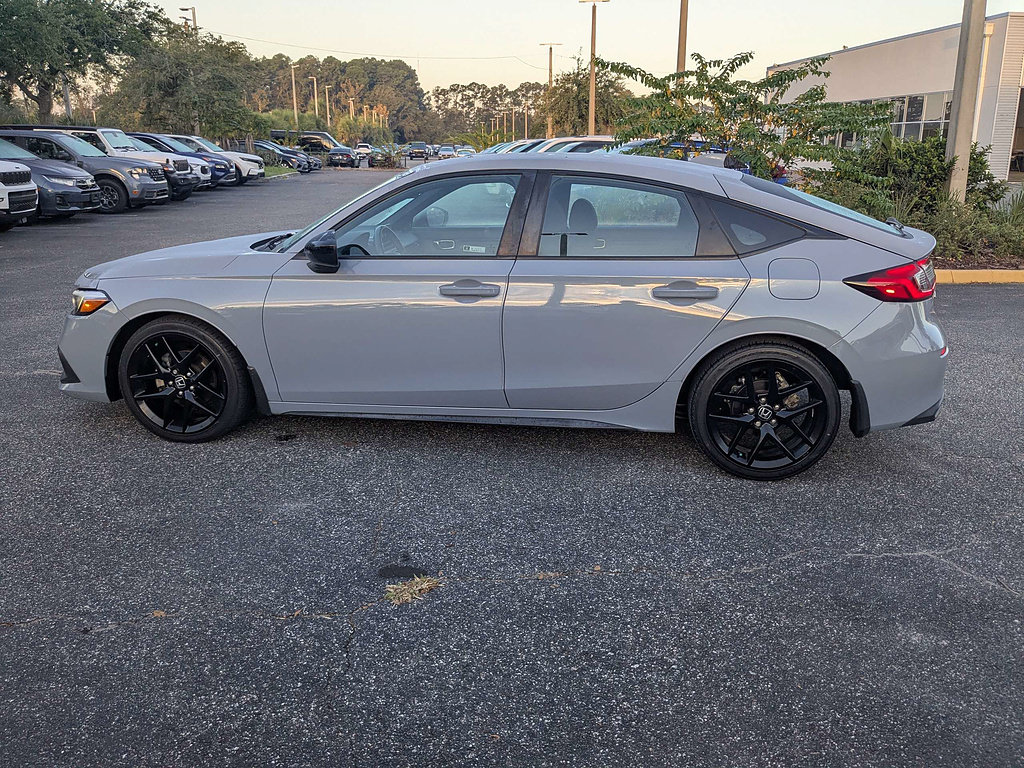 Used 2023 Honda Civic Sport image 8