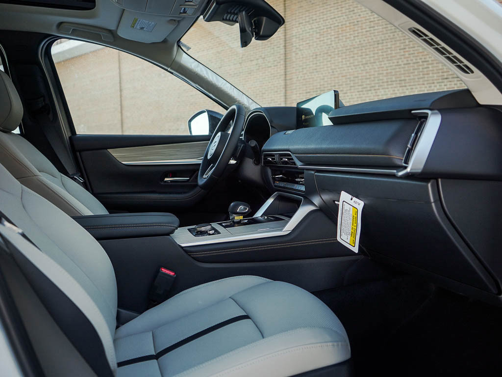 New 2026 MAZDA CX-90 Plug-In Hybrid w/Premium Sport AWD/4WD image 11