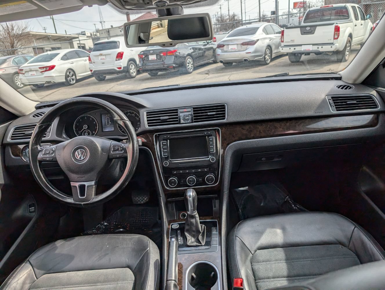 Used 2015 Volkswagen Passat 3.6 SEL Premium FWD image 14