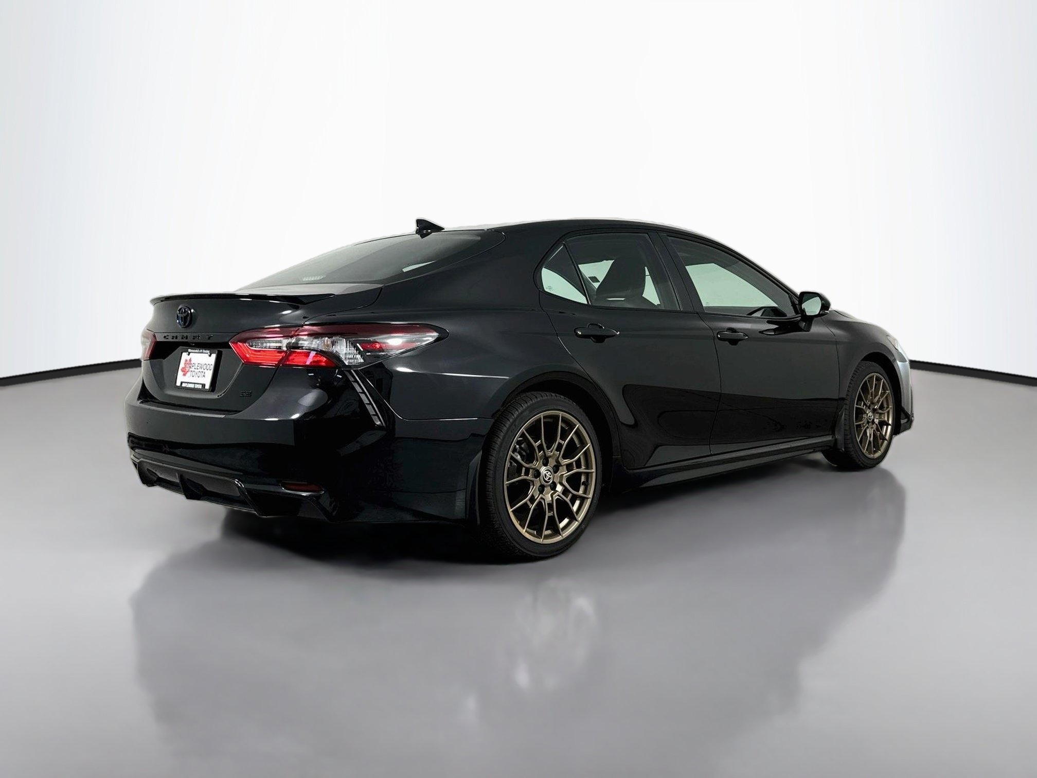 Certified 2024 Toyota Camry SE FWD image 7