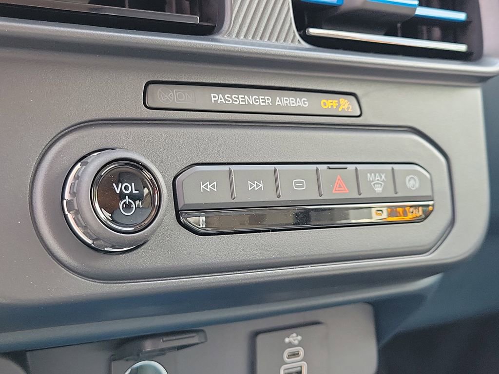 New 2026 Ford Maverick XLT w/ XLT Luxury Package image 26