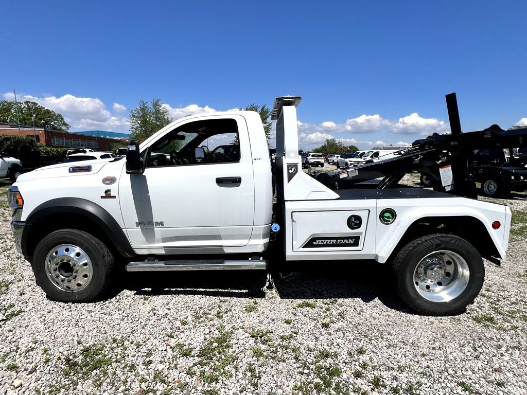 New 2024 RAM 4500 SLT w/ Quick Order Package 2YG SLT image 5