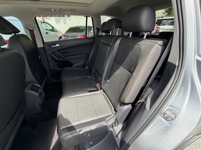 Used 2019 Volkswagen Tiguan SE w/ Panoramic Sunroof Package FWD image 15