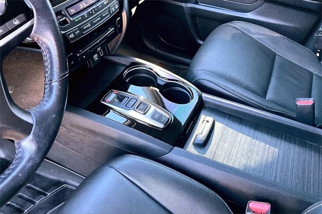 Used 2021 Honda Pilot Touring image 15