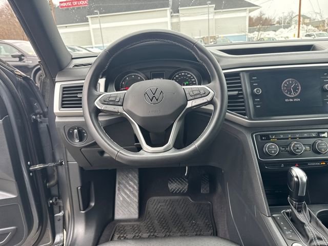 Certified 2021 Volkswagen Atlas Cross Sport SE image 17