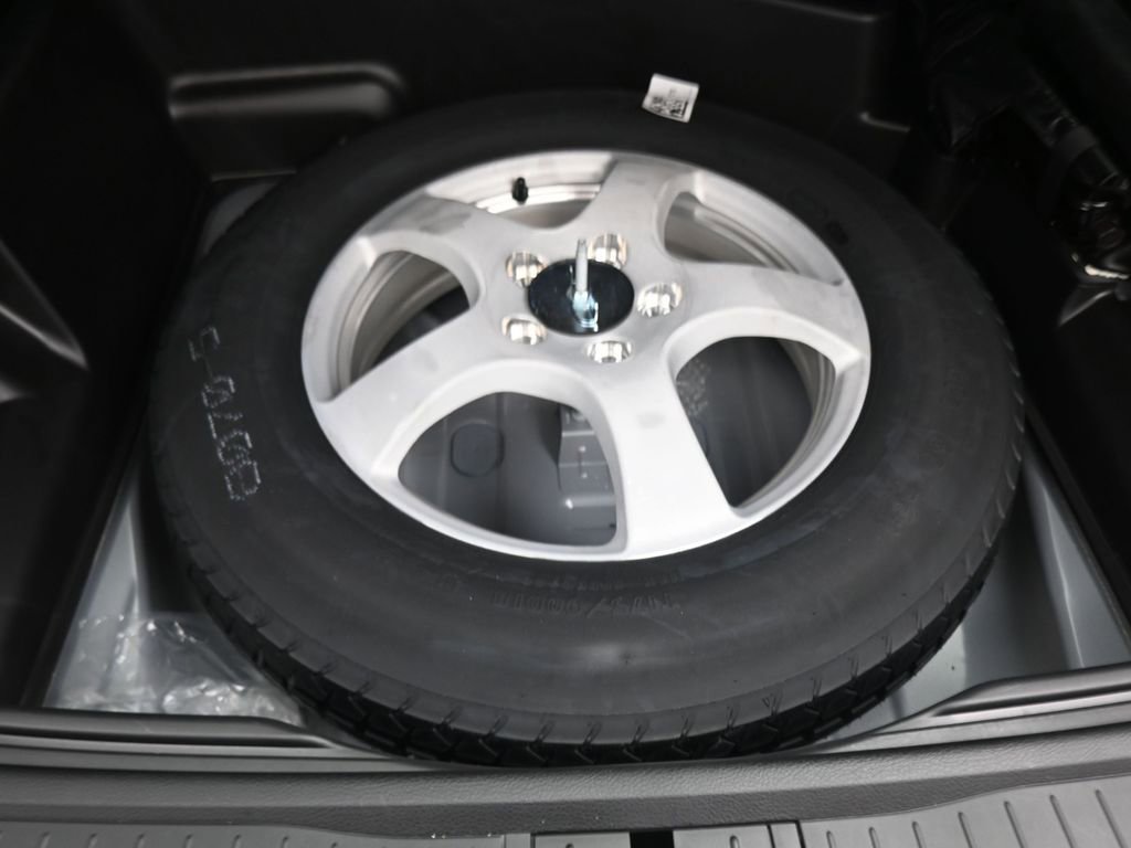 New 2026 Jeep Grand Cherokee Altitude image 12