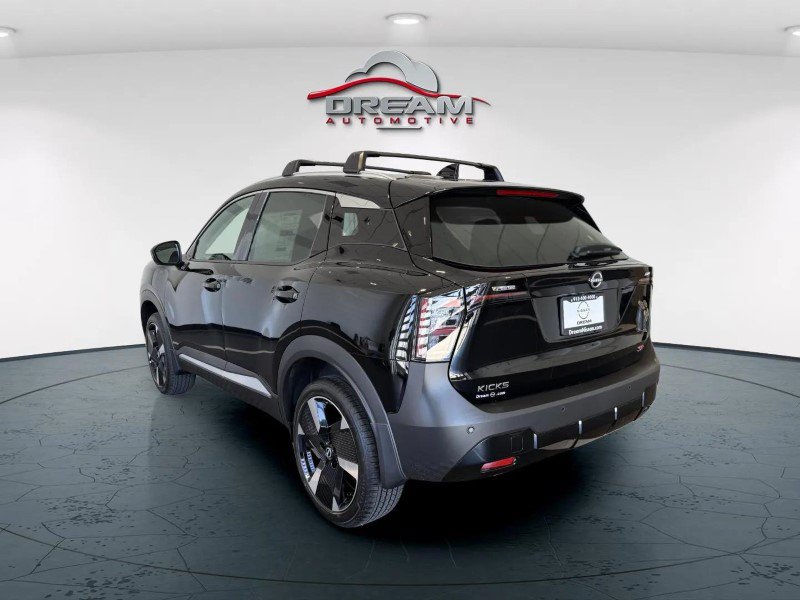 New 2026 Nissan Kicks SR FWD image 7
