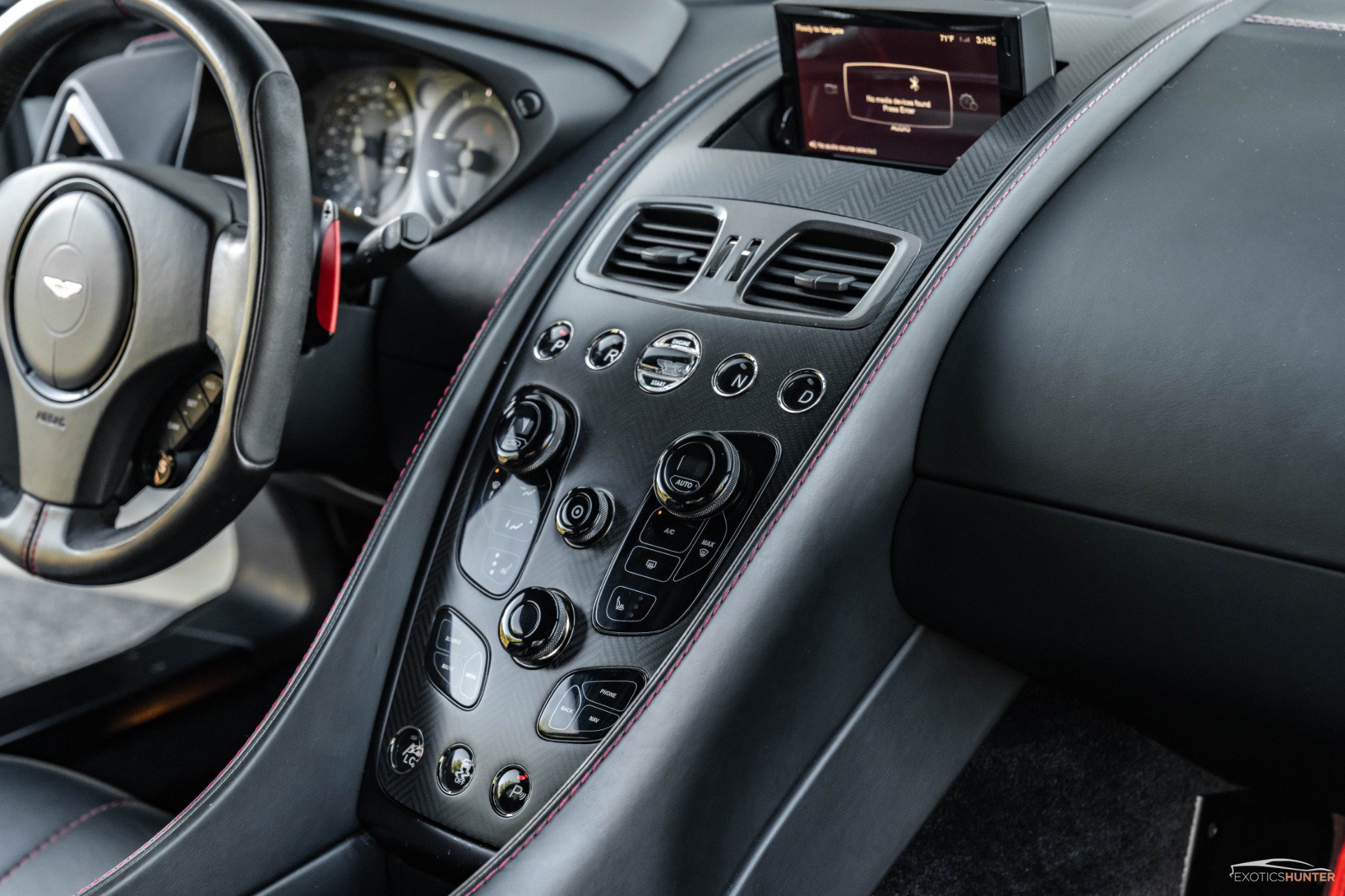 Used 2015 Aston Martin Vanquish Coupe RWD image 11