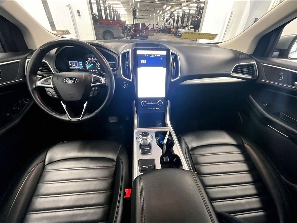 Used 2023 Ford Edge SEL AWD/4WD image 21