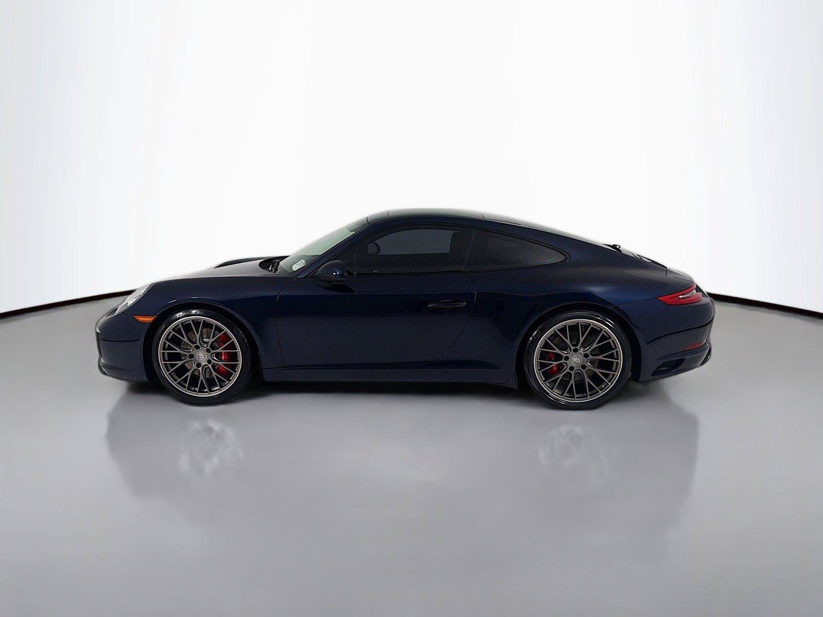 Used 2018 Porsche 911 Carrera S RWD image 2