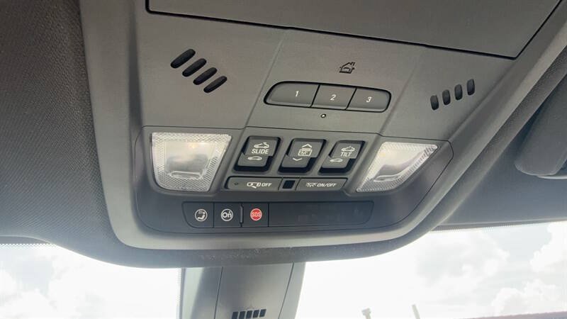 Used 2022 Buick Enclave Essence w/ Experience Buick Package AWD/4WD image 26