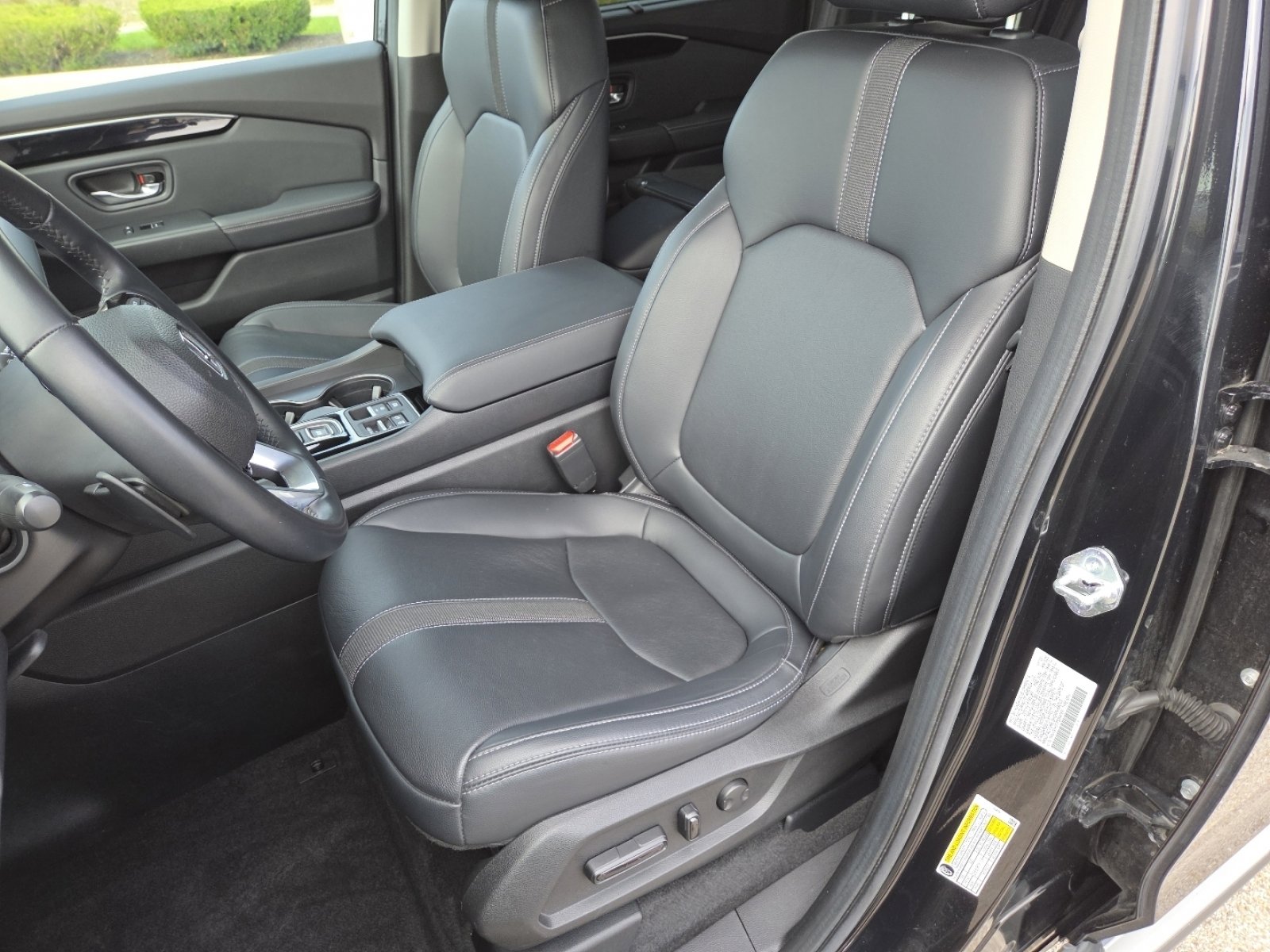 Used 2023 Honda Pilot EX-L image 25