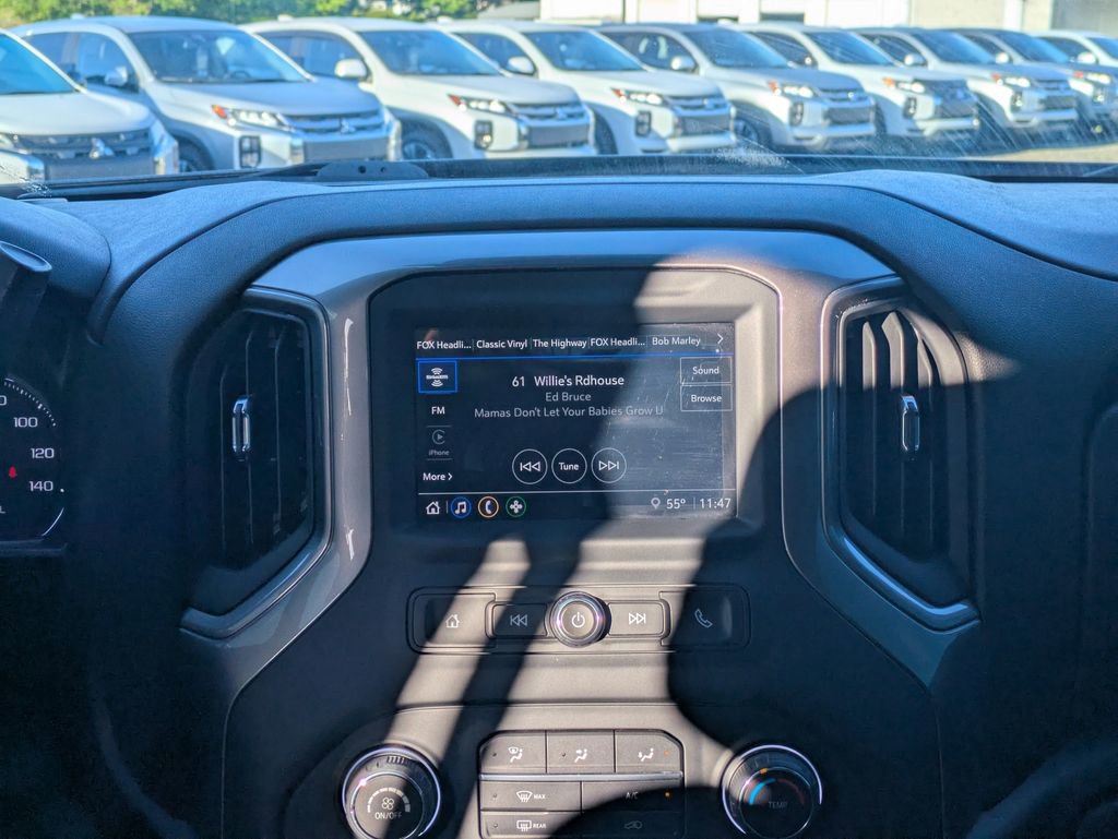 Used 2022 Chevrolet Silverado 1500 Custom image 17