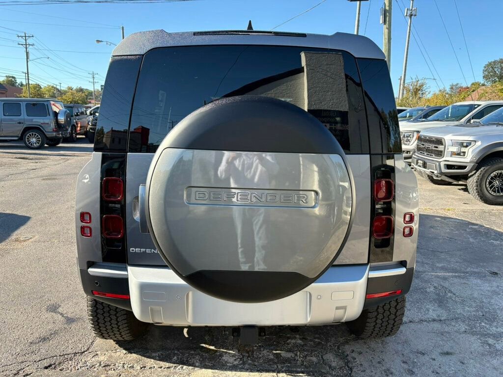 Used 2024 Land Rover Defender 110 S image 4