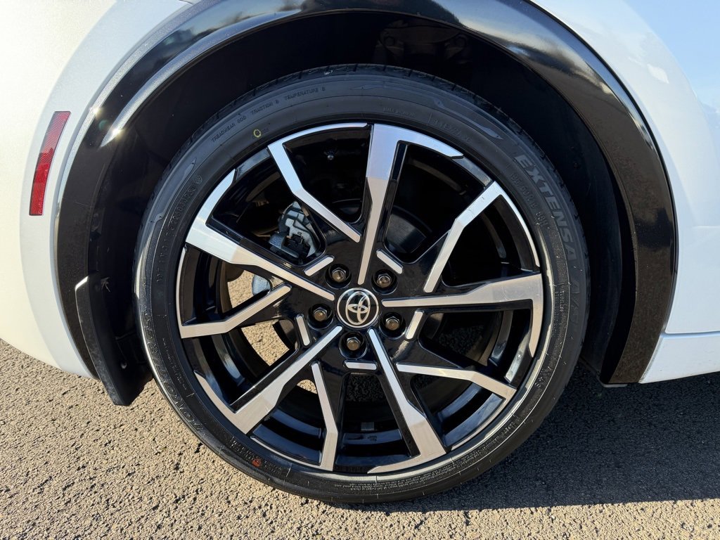 Used 2024 Toyota Prius Prime image 10