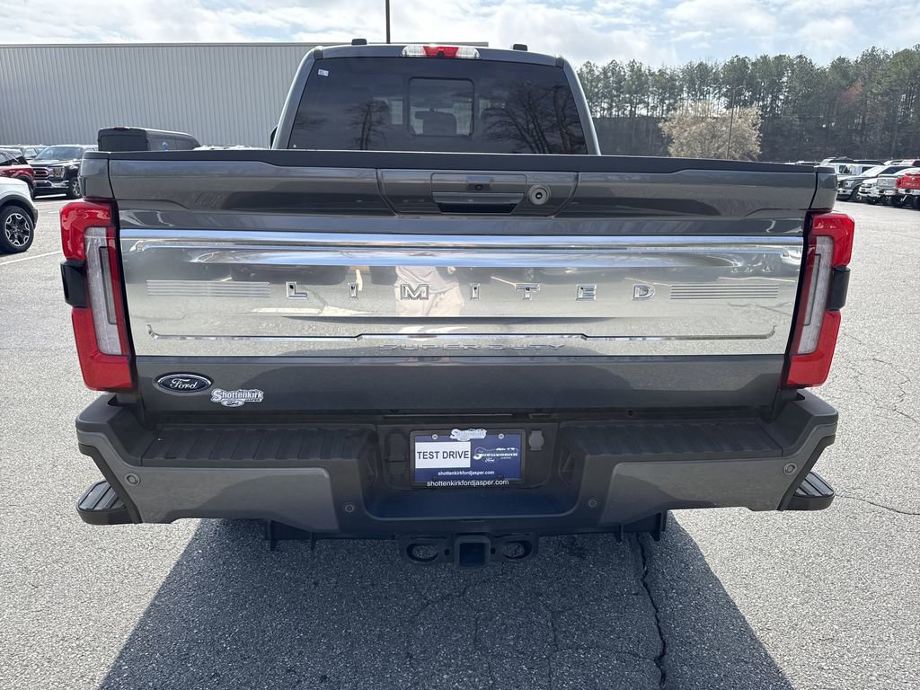Used 2024 Ford F250 Limited image 6