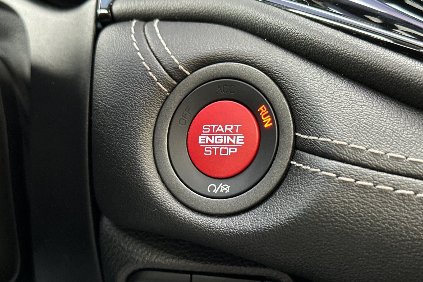 Used 2024 Dodge Durango SRT AWD/4WD image 32
