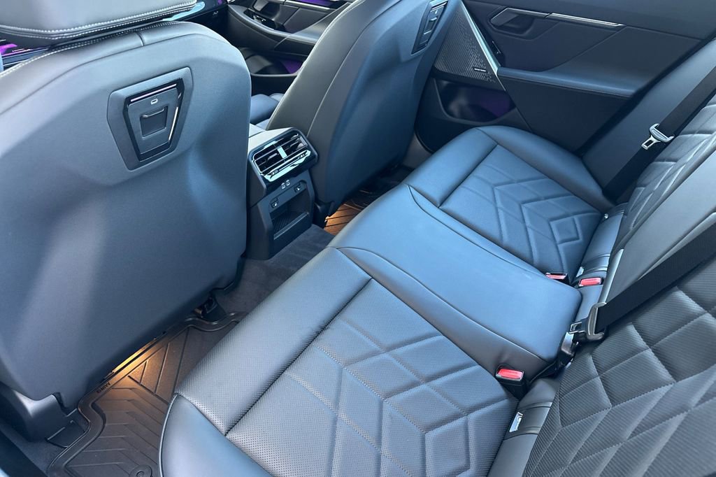 New 2026 BMW i5 eDrive40 w/ M Sport Package image 12