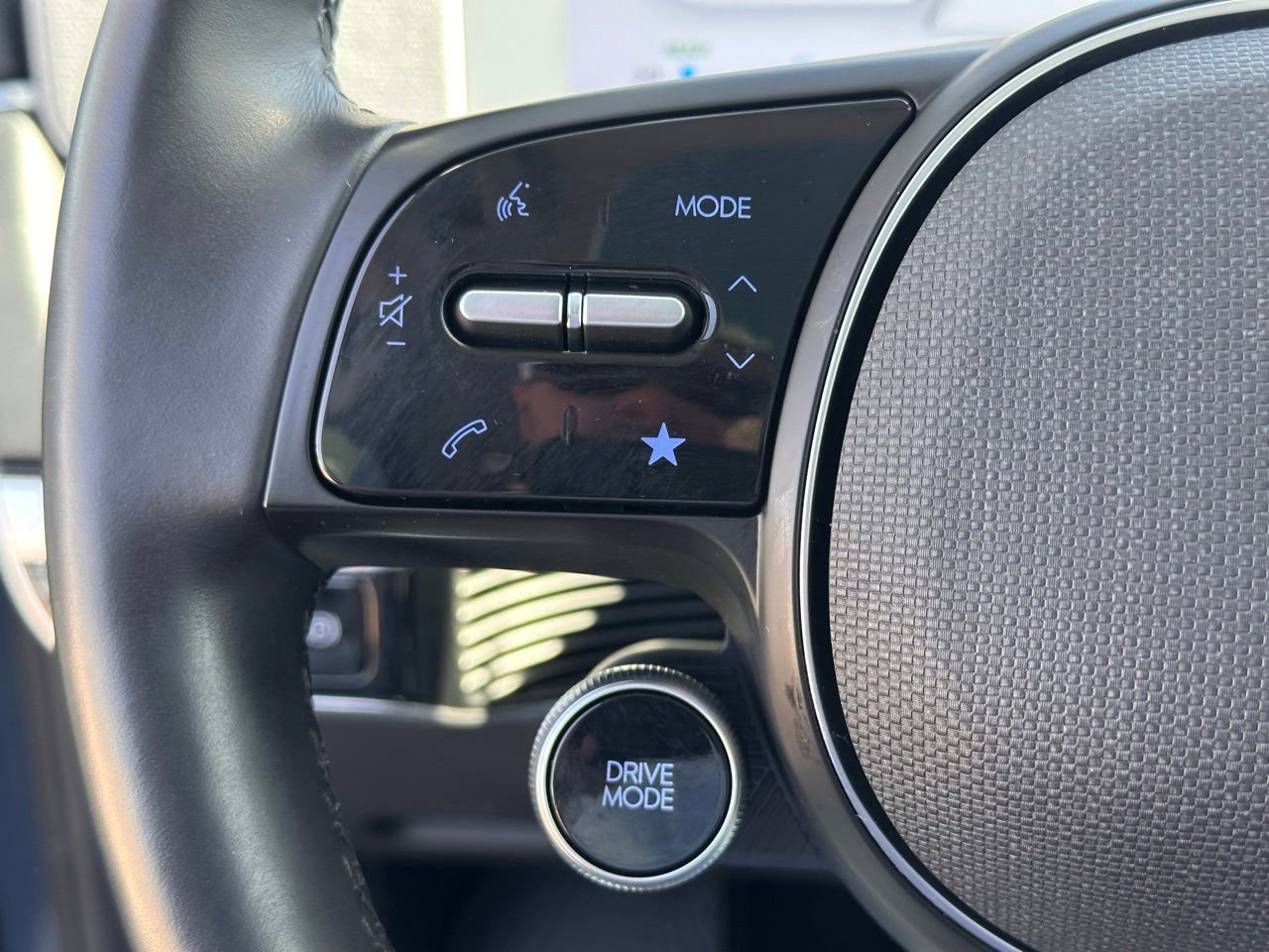 Used 2024 Hyundai Ioniq 5 Limited image 25