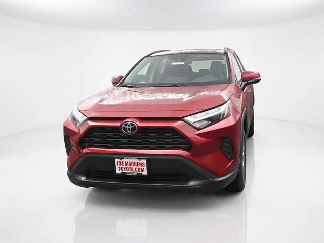New 2025 Toyota RAV4 XLE w/ Convenience Package AWD/4WD image 2