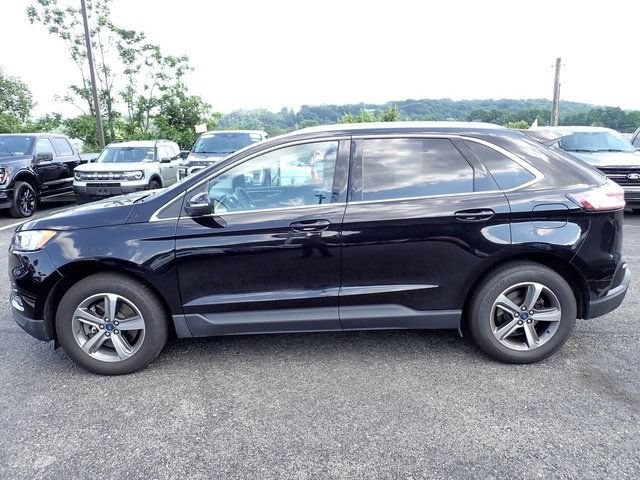 Used 2019 Ford Edge SEL w/ Equipment Group 201A AWD/4WD image 2