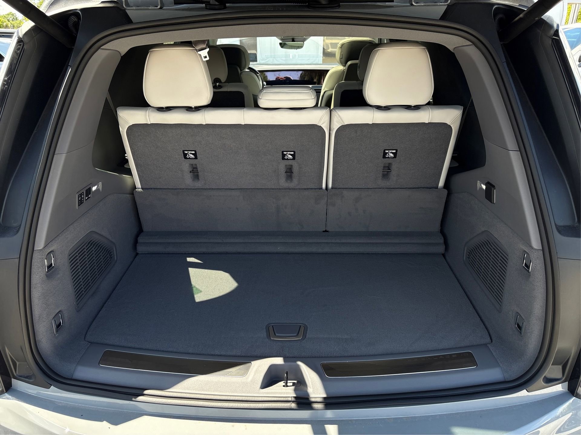 New 2026 Cadillac Escalade IQL Sport 1 w/ LPO, ONYX Package image 11