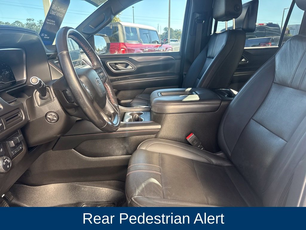Used 2022 Chevrolet Suburban RST w/ Luxury Package AWD/4WD image 13